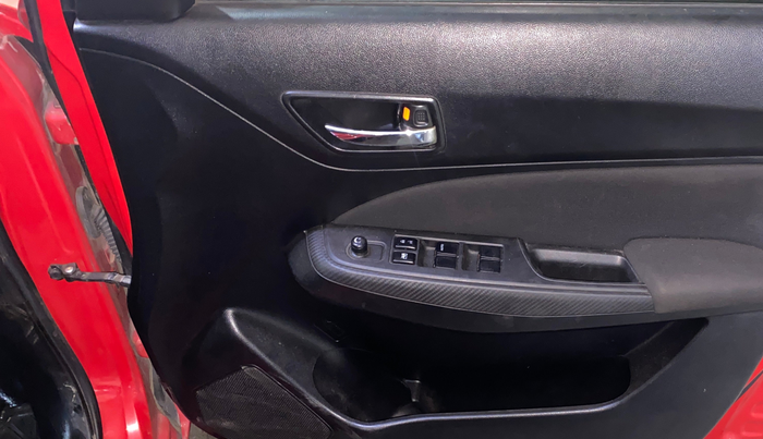 2020 Maruti Swift VXI AMT, Petrol, Automatic, 86,934 km, Driver Side Door Panels Control