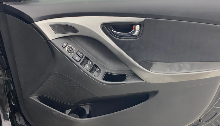 2016 Hyundai New Elantra 1.8 SX AT VTVT, Petrol, Automatic, 69,272 km, Driver Side Door Panels Control