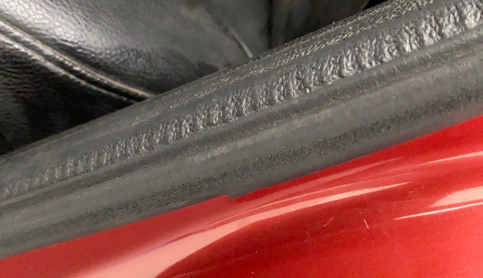 2017 Renault Kwid RXT 0.8, Petrol, Manual, 84,230 km, Rear left door - Beading has minor damage