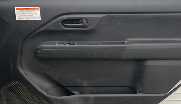 2021 Maruti New Wagon-R LXI CNG (O) 1.0, CNG, Manual, 62,501 km, Driver Side Door Panels Control