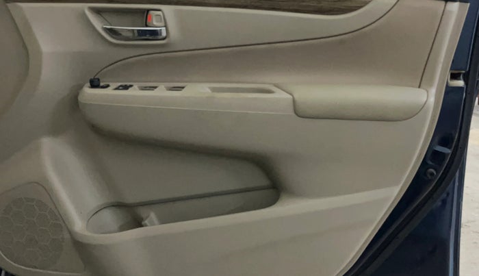 2022 Maruti Ciaz ZETA 1.5 SHVS MT PETROL, Petrol, Manual, 53,833 km, Driver Side Door Panels Control