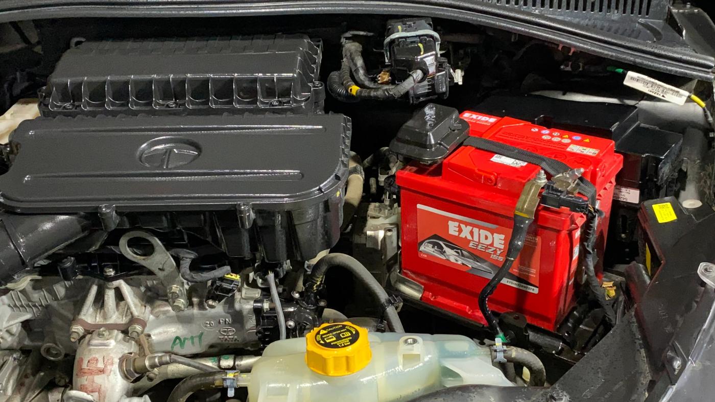 2021 Tata Tiago XZA PLUS PETROL, Petrol, Automatic, 12,837 km, Engine View - Left
