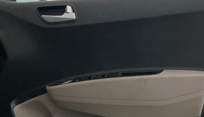 2015 Hyundai Grand i10 SPORTZ 1.2 KAPPA VTVT, Petrol, Manual, 53,416 km, Driver Side Door Panels Control