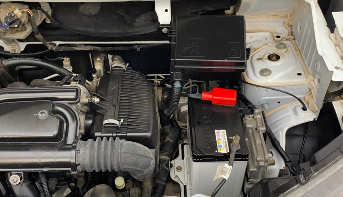 2022 Renault Kwid RXT 1.0 AMT, Petrol, Automatic, 12,387 km, Engine View - Left