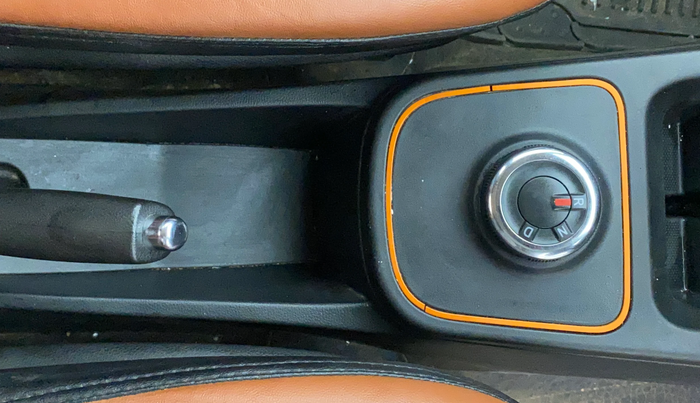 2020 Renault Kwid CLIMBER 1.0 AMT (O), Petrol, Automatic, 39,966 km, Gear Lever