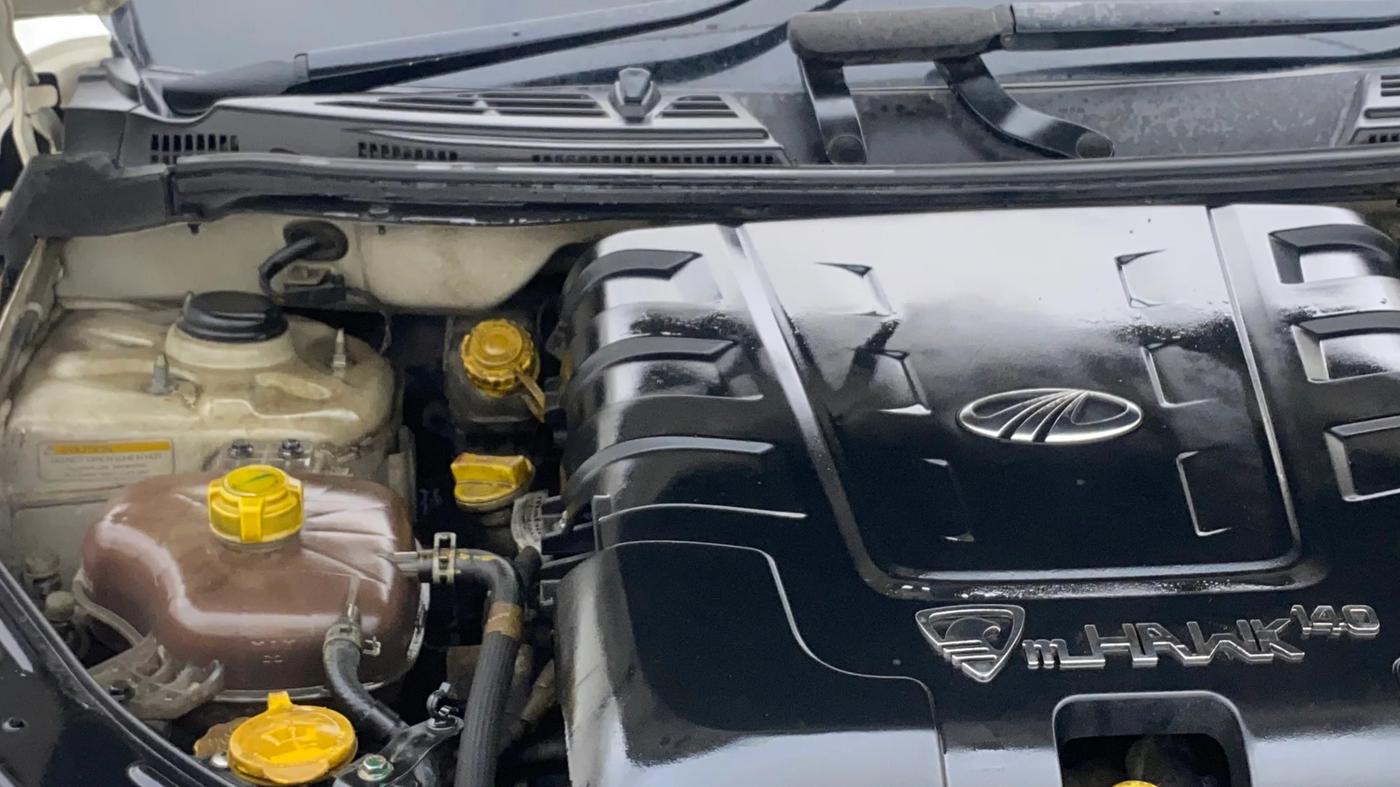 2020 Mahindra XUV500 W7, Diesel, Manual, 79,758 km, Engine View - Right