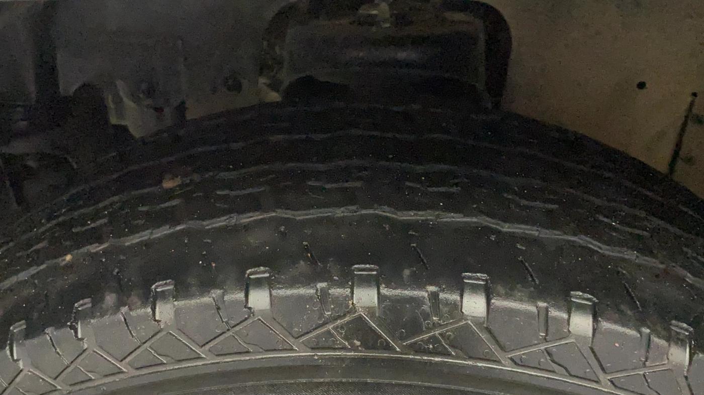 2021 Mahindra Thar LX HT PETROL 4WD MT, Petrol, Manual, 60,573 km, Left Front Tyre Tread