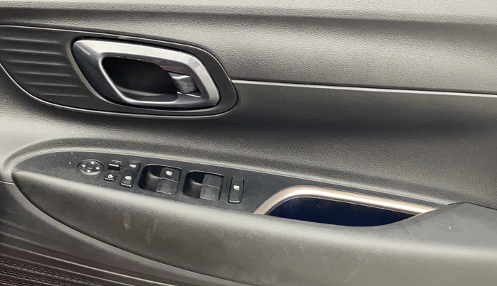 2023 Hyundai NEW I20 ASTA 1.2 MT, Petrol, Manual, 24,543 km, Driver Side Door Panels Control