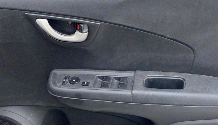 2017 Honda BR-V 1.5L I-VTEC S, Petrol, Manual, 93,149 km, Driver Side Door Panels Control