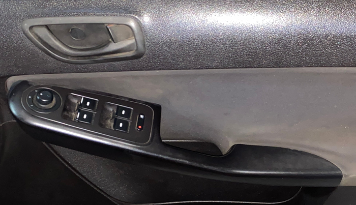 2015 Tata Zest XM PETROL, Petrol, Manual, 37,873 km, Driver Side Door Panels Control