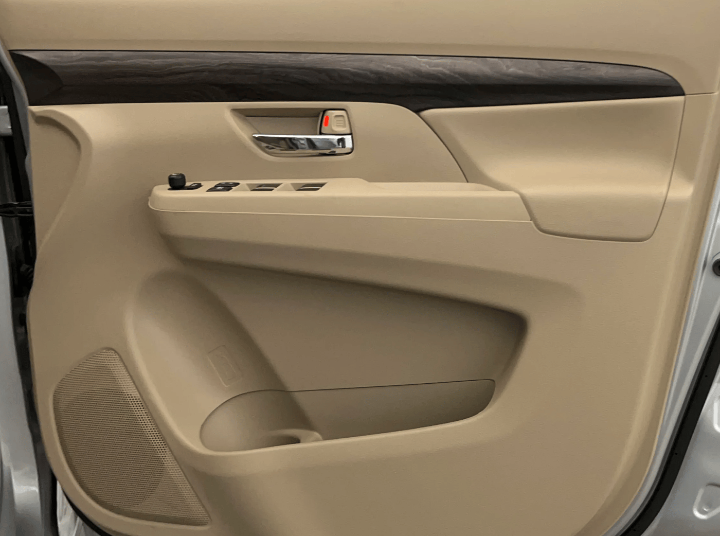 2023 Toyota RUMION V AT , Petrol, Automatic, 7,123 km, Driver Side Door Panels Control