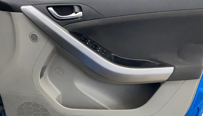 2018 Tata NEXON XZA PLUS PETROL, Petrol, Automatic, 79,795 km, Driver Side Door Panels Control