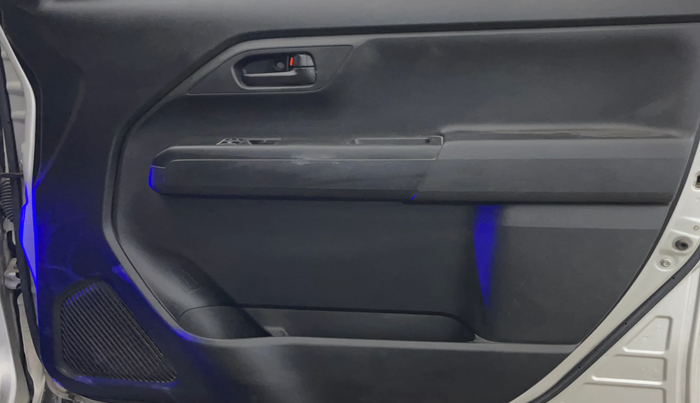 2020 Maruti New Wagon-R LXI 1.0, Petrol, Manual, 52,808 km, Driver Side Door Panels Control