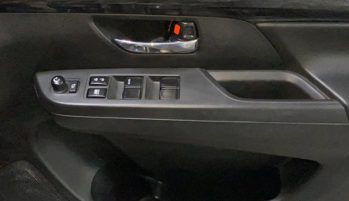 2019 Maruti XL6 ZETA MT, Petrol, Manual, 41,066 km, Driver Side Door Panels Control