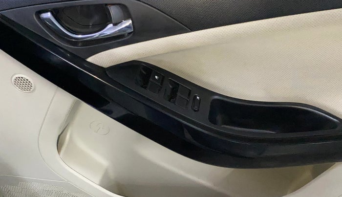 2022 Tata NEXON XZ PLUS (O) DIESEL, Diesel, Manual, 71,745 km, Driver Side Door Panels Control