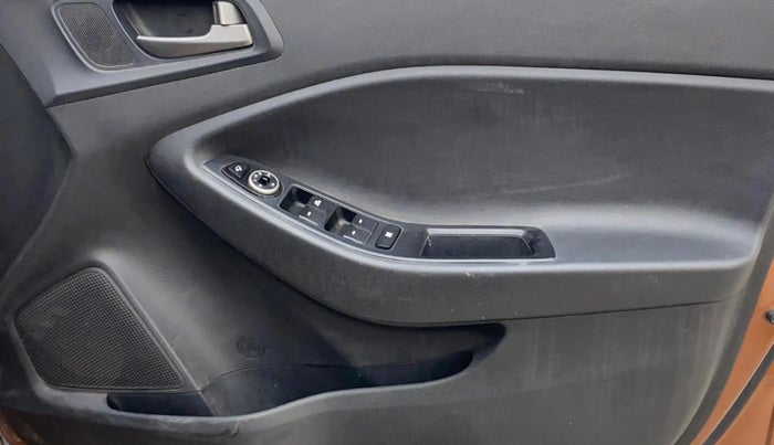 2015 Hyundai i20 Active 1.2 S, Petrol, Manual, 1,43,339 km, Driver Side Door Panels Control