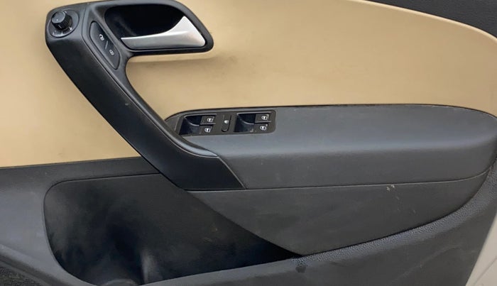 2019 Volkswagen Ameo HIGHLINE PLUS 1.0L 16 ALLOY, Petrol, Manual, 94,240 km, Driver Side Door Panels Control