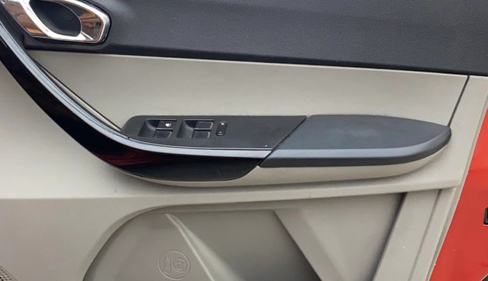 2018 Tata Tiago XZ PETROL, Petrol, Manual, 72,897 km, Driver Side Door Panels Control