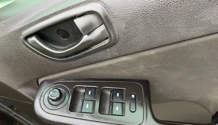 2016 Tata Zest XMS PETROL, Petrol, Manual, 49,072 km, Driver Side Door Panels Control