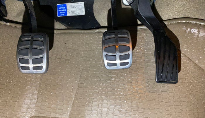 2017 Maruti Ciaz ALPHA 1.4 PETROL, Petrol, Manual, 45,028 km, Pedals