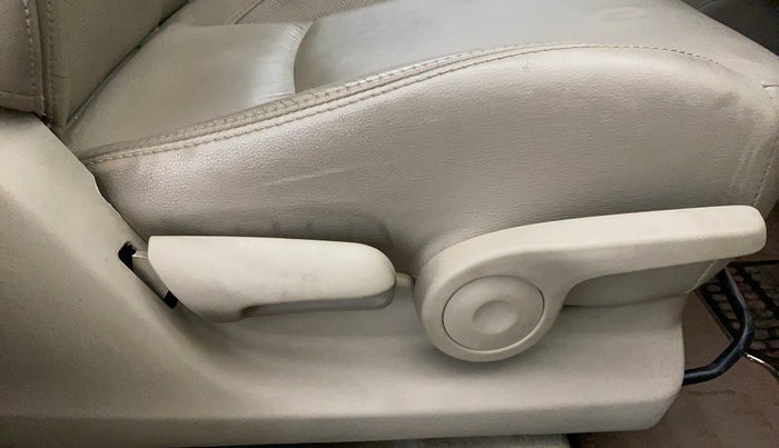 2017 Maruti Ciaz ALPHA 1.4 PETROL, Petrol, Manual, 45,028 km, Driver Side Adjustment Panel