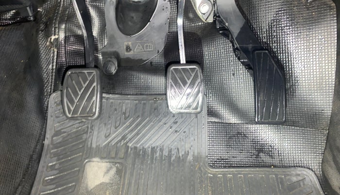 2022 Maruti S PRESSO VXI+, Petrol, Manual, 40,904 km, Pedals