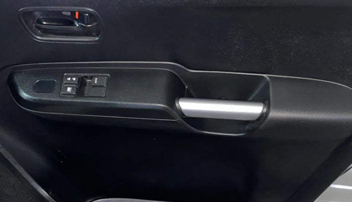 2022 Maruti IGNIS SIGMA 1.2, Petrol, Manual, 5,802 km, Driver Side Door Panels Control