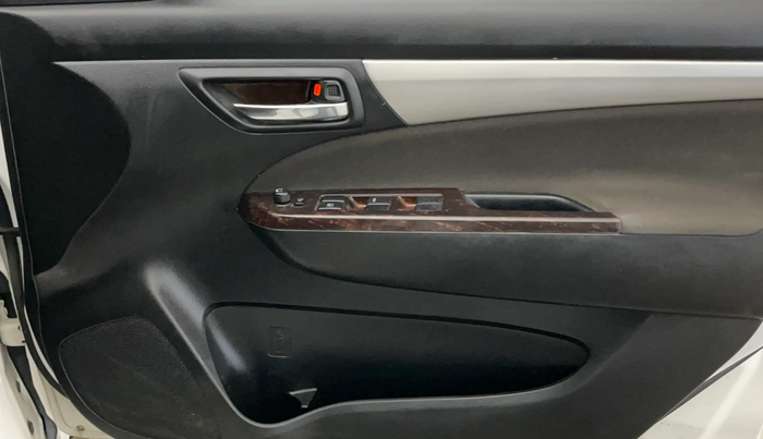 2017 Maruti Ertiga VXI, Petrol, Manual, 37,906 km, Driver Side Door Panels Control