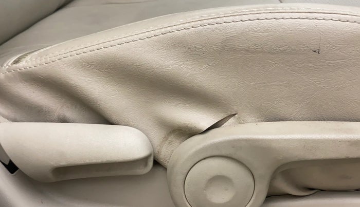 2022 Maruti Ciaz ZETA 1.5 SHVS MT PETROL, Petrol, Manual, 54,985 km, Driver Side Adjustment Panel