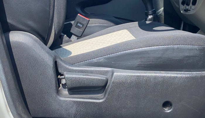 2020 Maruti Alto LXI, Petrol, Manual, 80,289 km, Driver Side Adjustment Panel