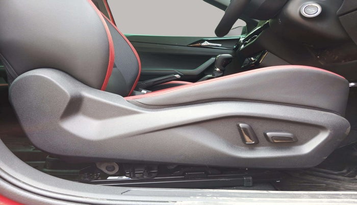 2025 Skoda SLAVIA Monte Carlo 1.0L TSI AT, Petrol, Automatic, 1,523 km, Driver Side Adjustment Panel
