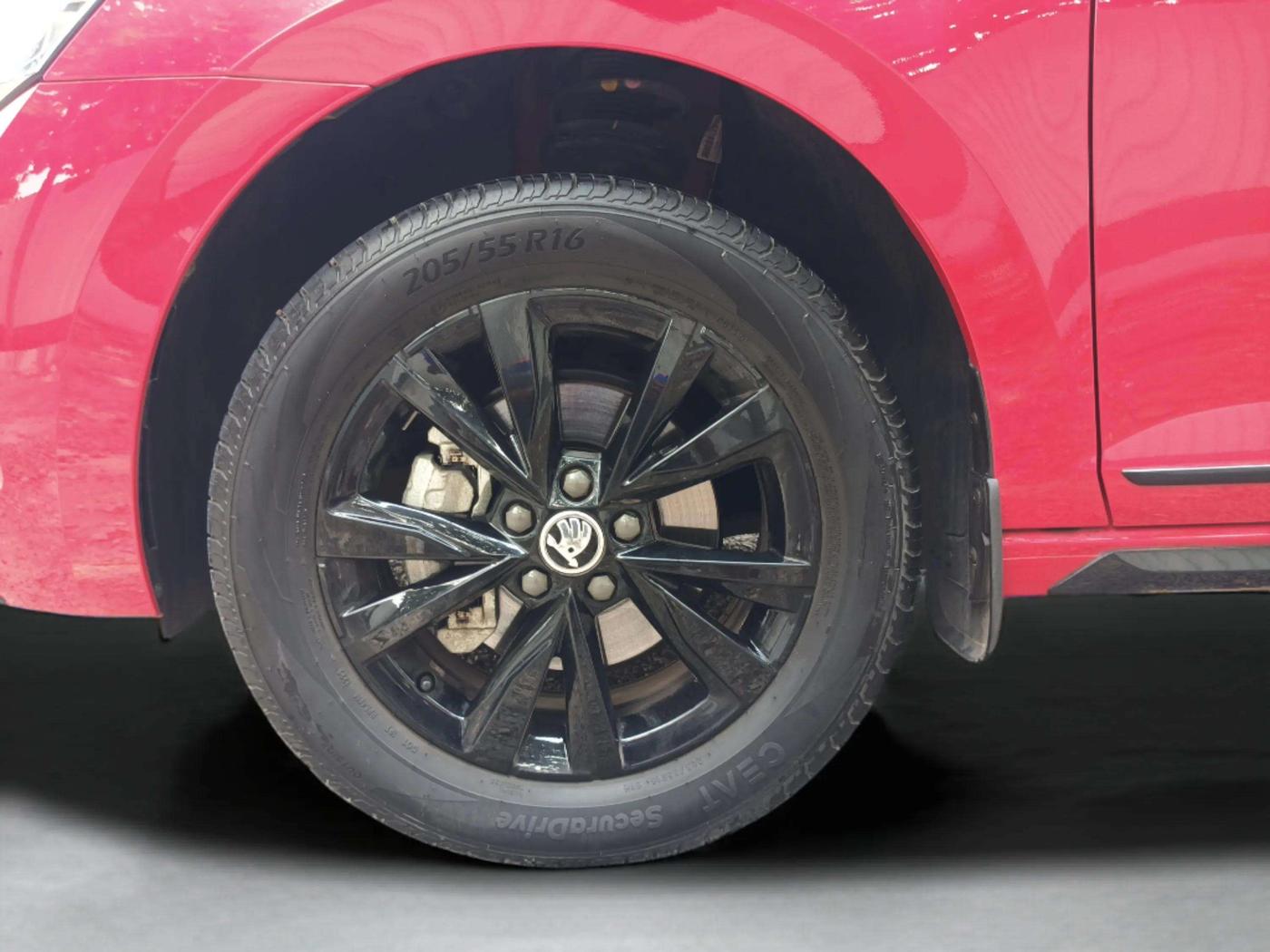 2025 Skoda SLAVIA Monte Carlo 1.0L TSI AT, Petrol, Automatic, 1,523 km, Left Front Wheel