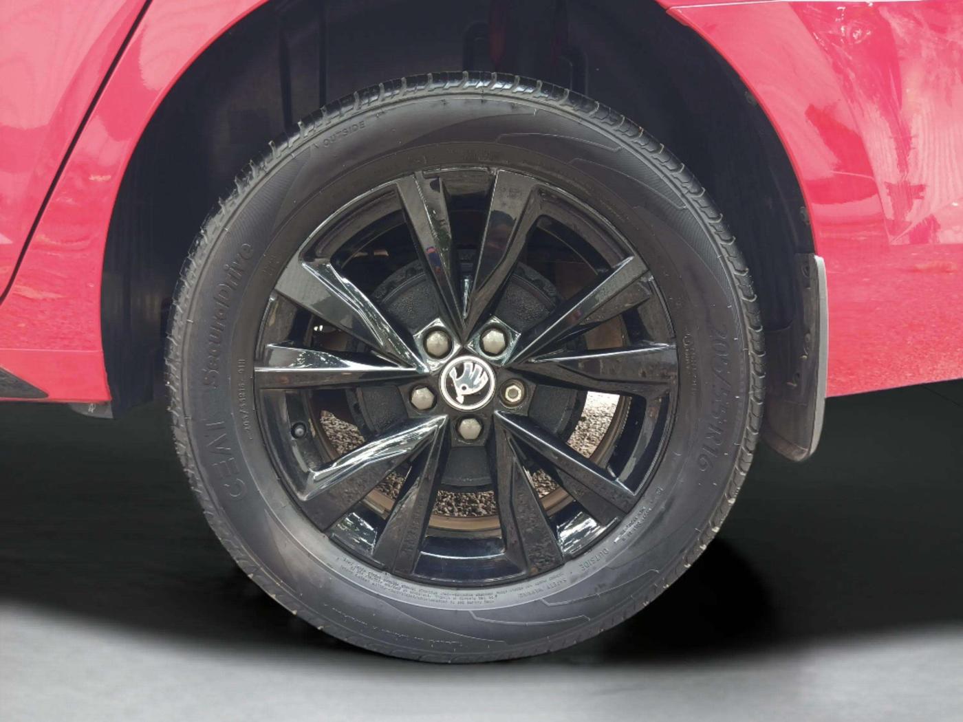 2025 Skoda SLAVIA Monte Carlo 1.0L TSI AT, Petrol, Automatic, 1,523 km, Left Rear Wheel