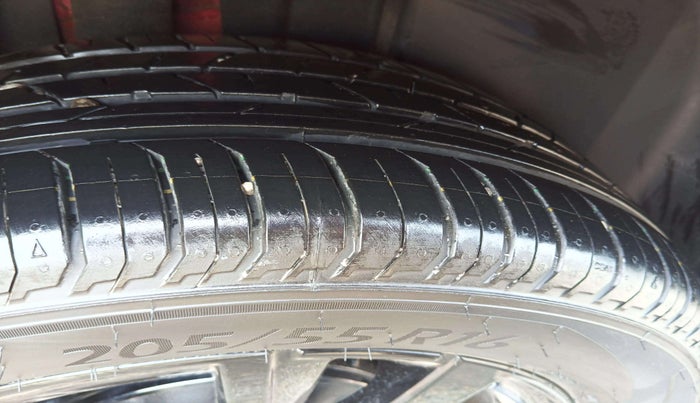 2025 Skoda SLAVIA Monte Carlo 1.0L TSI AT, Petrol, Automatic, 1,523 km, Left Rear Tyre Tread