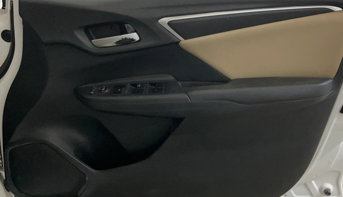 2015 Honda Jazz 1.2L I-VTEC V AT, Petrol, Automatic, 74,996 km, Driver Side Door Panels Control