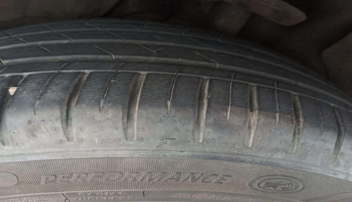 2022 MG HECTOR PLUS SHARP 1.5 PETROL TURBO CVT 6-STR, Petrol, Automatic, 10,957 km, Right Rear Tyre Tread