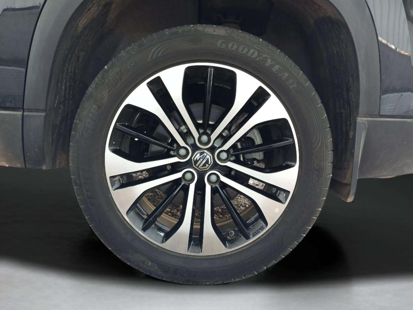 2022 MG HECTOR PLUS SHARP 1.5 PETROL TURBO CVT 6-STR, Petrol, Automatic, 10,957 km, Left Rear Wheel