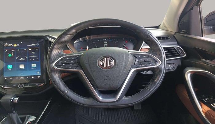 2022 MG HECTOR PLUS SHARP 1.5 PETROL TURBO CVT 6-STR, Petrol, Automatic, 10,957 km, Steering Wheel Close Up