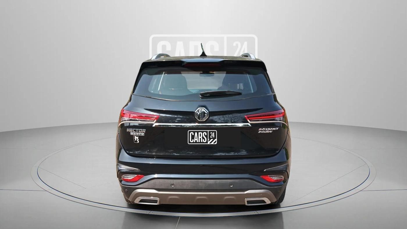 2022 MG HECTOR PLUS SHARP 1.5 PETROL TURBO CVT 6-STR, Petrol, Automatic, 10,957 km, Back/Rear