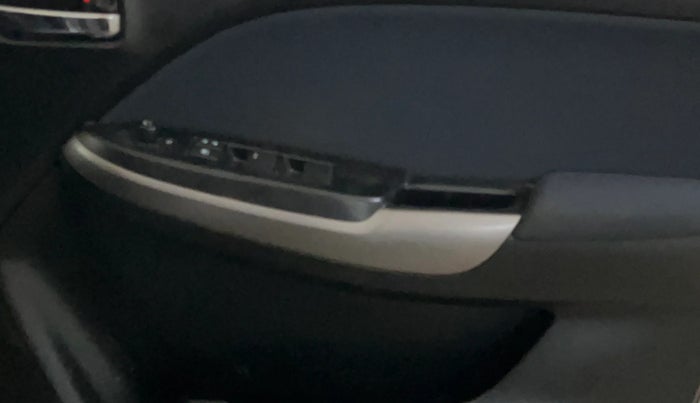 2021 Maruti Baleno DELTA PETROL 1.2, CNG, Manual, 81,137 km, Driver Side Door Panels Control