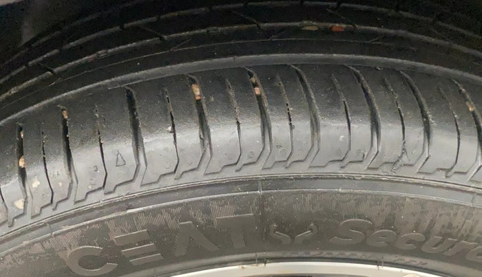 2019 Hyundai Verna 1.6 VTVT SX, CNG, Manual, 88,114 km, Left Front Tyre Tread