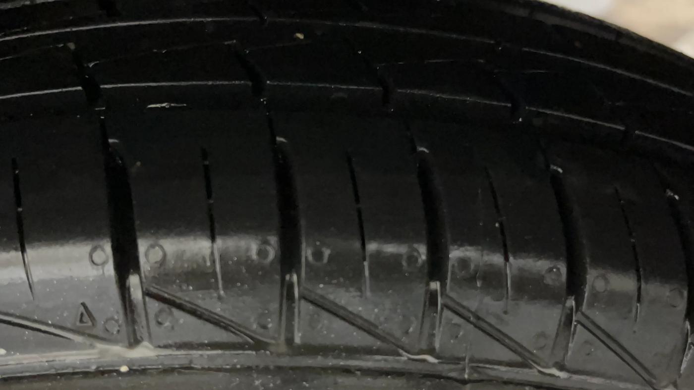 2022 Maruti Alto LXI O, Petrol, Manual, 23,929 km, Left Rear Tyre Tread