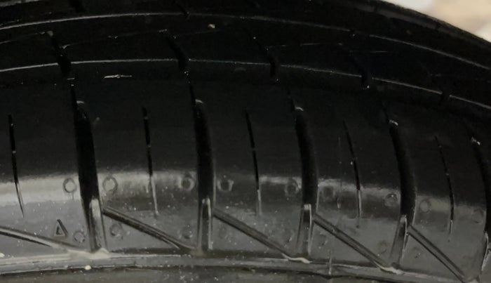 2022 Maruti Alto LXI O, Petrol, Manual, 23,870 km, Left Rear Tyre Tread