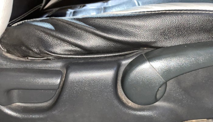 2017 Honda Jazz 1.2L I-VTEC SV, Petrol, Manual, 93,802 km, Driver Side Adjustment Panel