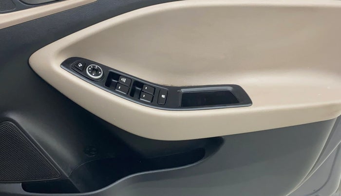 2019 Hyundai Elite i20 SPORTZ PLUS 1.2, CNG, Manual, 89,901 km, Driver Side Door Panels Control