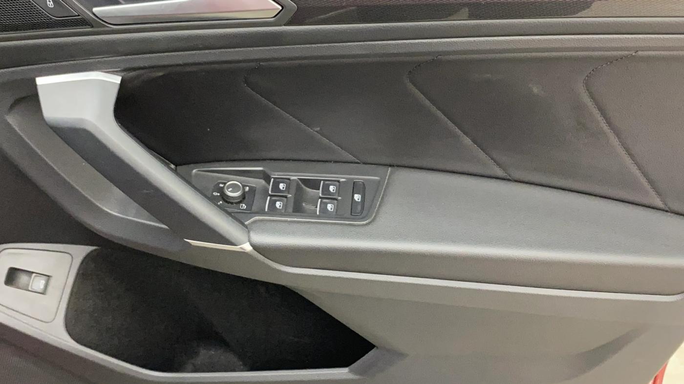 2020 Volkswagen TIGUAN ALL SPACE 2.0 TSI, Petrol, Automatic, 36,232 km, Driver Side Door Panels Control