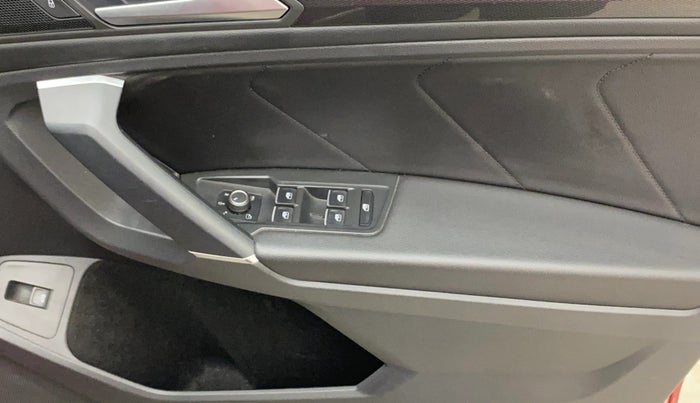 2020 Volkswagen TIGUAN ALL SPACE 2.0 TSI, Petrol, Automatic, 36,059 km, Driver Side Door Panels Control