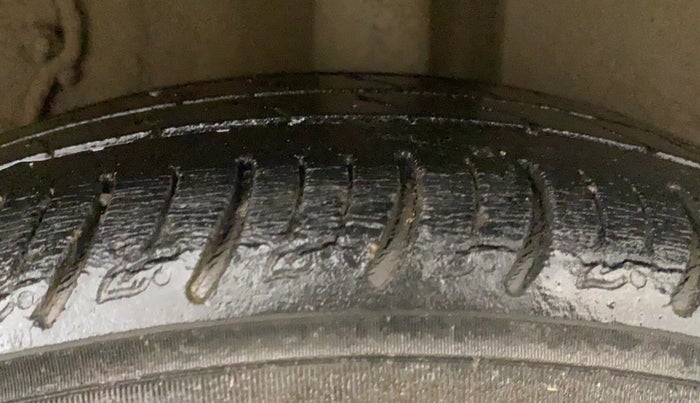 2021 Tata ALTROZ XT PETROL, Petrol, Manual, 48,209 km, Left Rear Tyre Tread