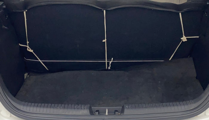 2013 Hyundai i20 ERA 1.2, Petrol, Manual, 77,686 km, Boot Inside