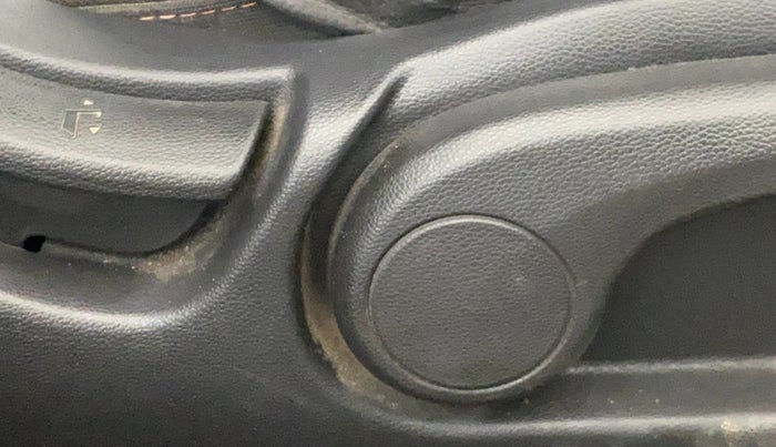2016 Hyundai i20 Active 1.2 S, Petrol, Manual, 59,522 km, Driver Side Adjustment Panel